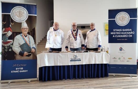 Stará garda mistrů kuchařů a cukrářů v SeniorCentru Telč